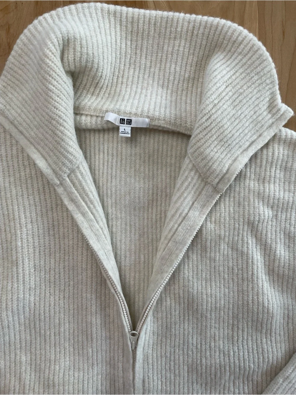 Uniqlo Women's Large Cream Souffle Yarn Full Zip Cardigan Sweater